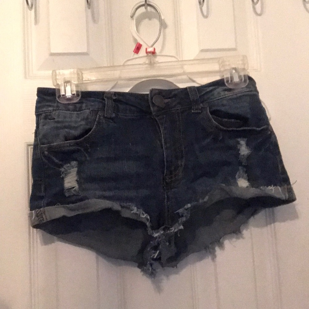 Ripped denim shorts